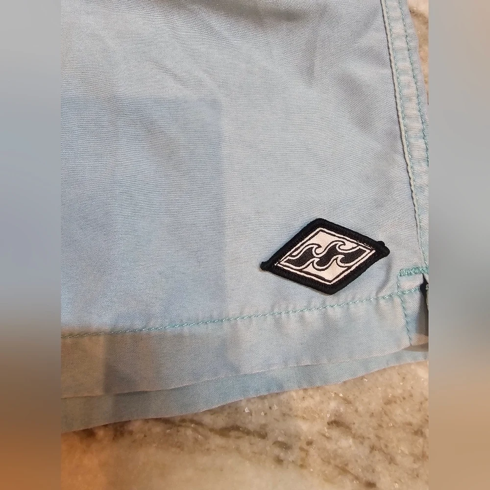 Billabong Kids Recycler All Day Layback Boardshorts Size M – Light Blue Swim